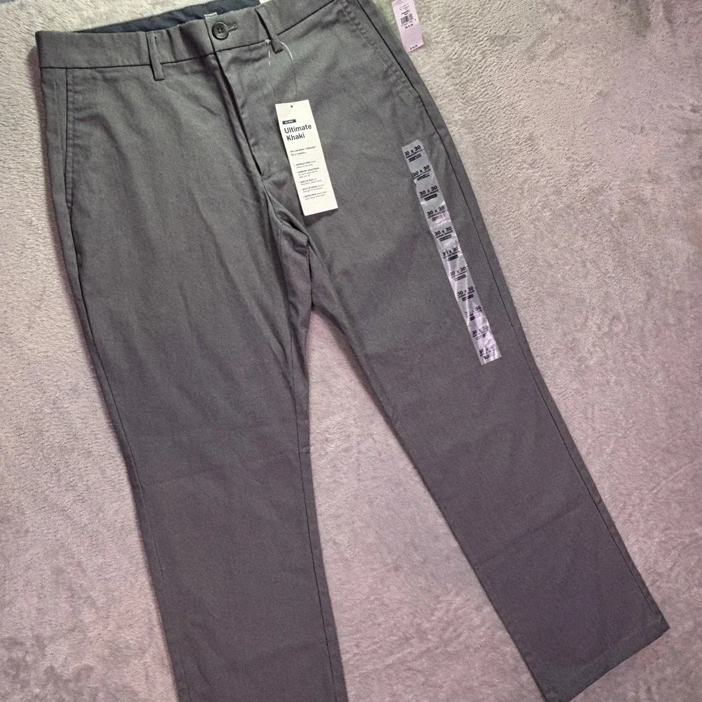 NWT Old Navy Mens Ultimate Straight Khaki Sz 30x30 Light Grey Built-In Flex
